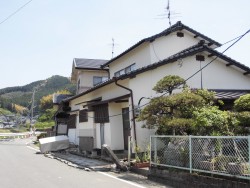 ③家屋の倒壊状況(32°47’46”、130°51’02”）